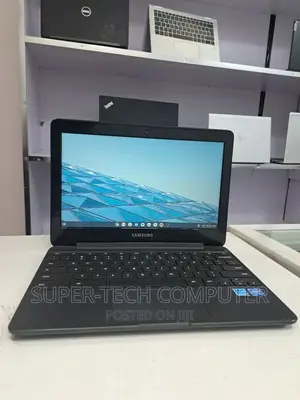 Photo - New Laptop Samsung Chromebook Pro 4GB Intel Atom SSD 16 GB