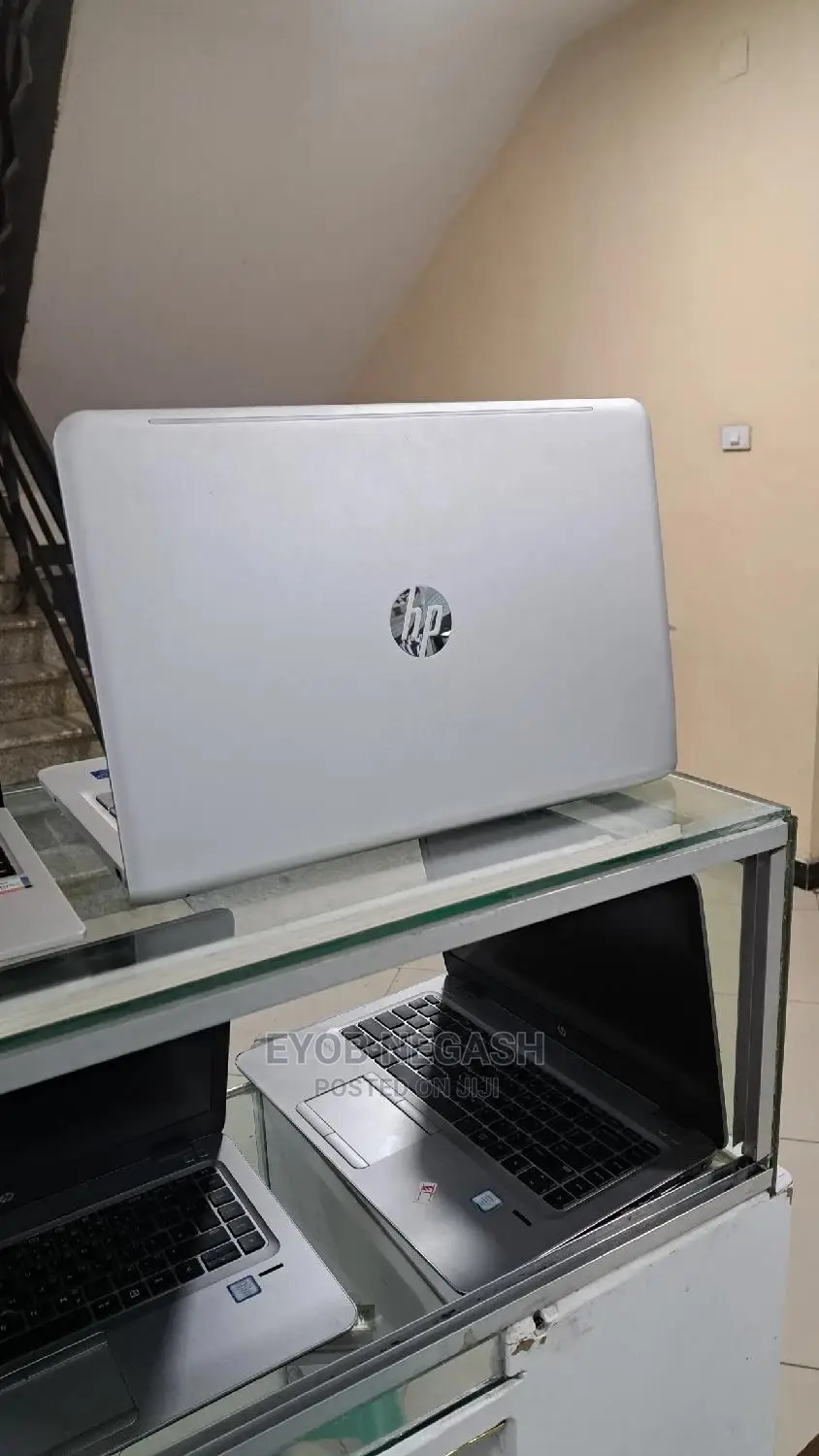 New Laptop HP Envy 15 8GB Intel Core I5 HDD 1T