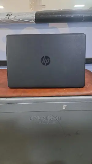 New Laptop HP Envy 15 8GB Intel Core I5 HDD 1T