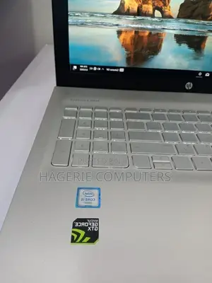 Photo - Laptop HP Envy X360 8GB Intel Core I5 HDD+SSD 1T