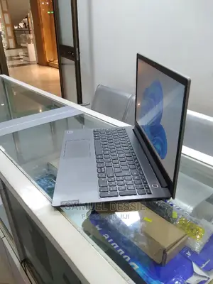 New Laptop Lenovo ThinkBook 15 8GB Intel Core I5 HDD 1T