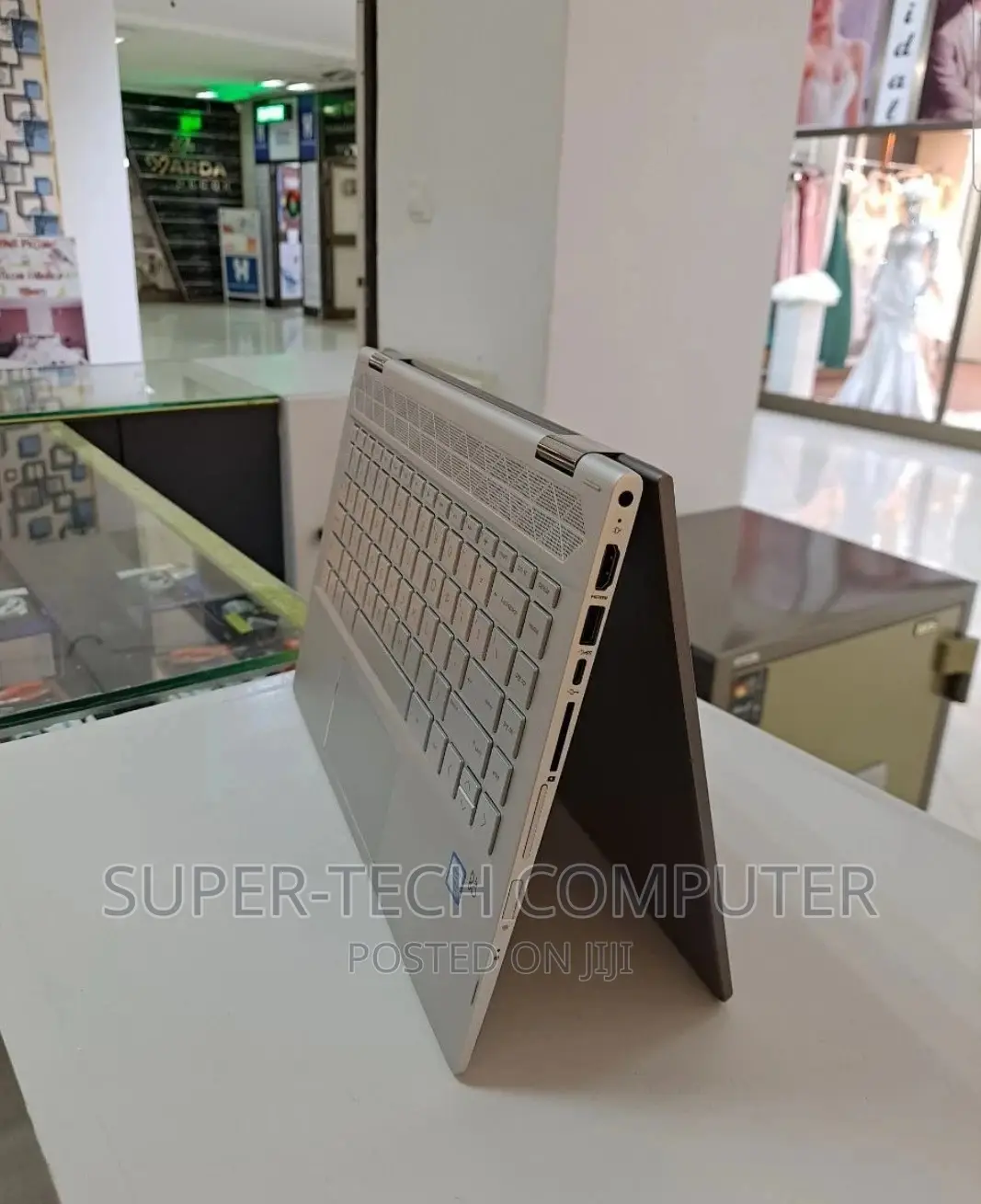 New Laptop HP Pavilion 13 X360 8GB Intel Core I5 SSD 256GB