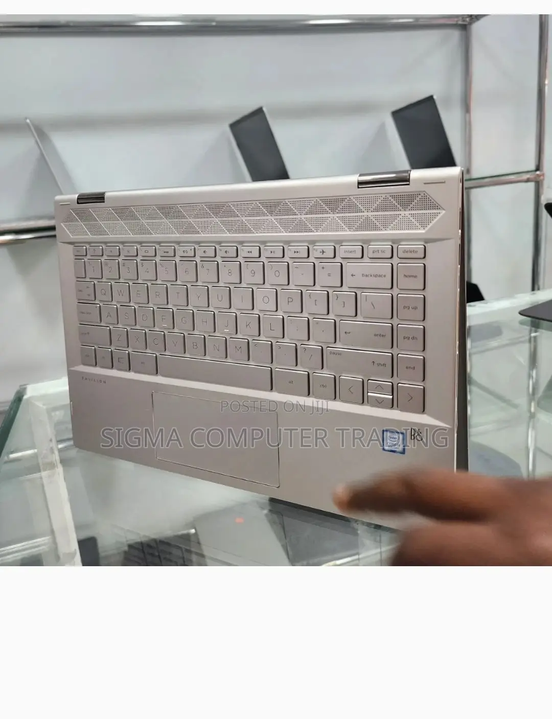 New Laptop HP Pavilion X360 8GB Intel Core I5 SSD 256GB