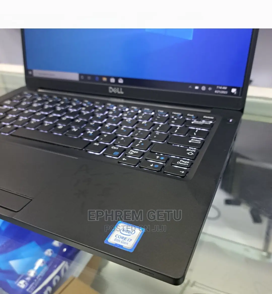 New Laptop Dell Latitude 7390 8GB Intel Core I7 SSD 512GB