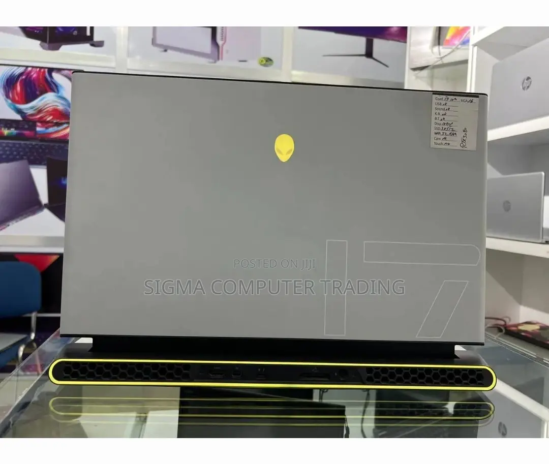 New Laptop Alienware M17x R2 32GB Intel Core I7 SSD 1.5T