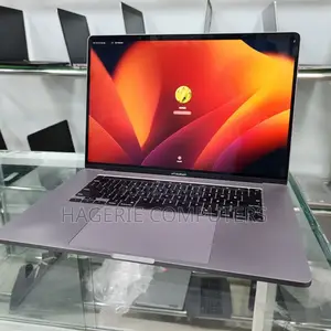 Photo - New Laptop Apple MacBook Pro 2019 32GB Intel Core I7 SSD 512GB