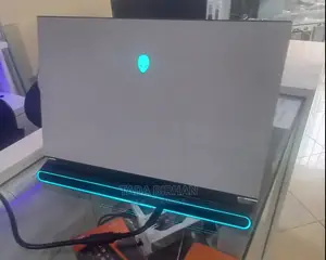 New Laptop Alienware M17x R2 32GB Intel Core I7 SSD 2T