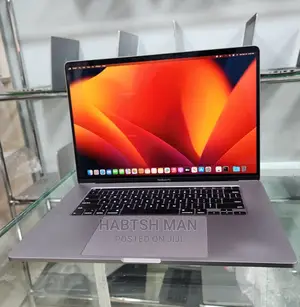 New Laptop Apple MacBook Pro 2019 32GB Intel Core i7 SSD 512GB