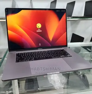 New Laptop Apple MacBook Pro 2019 32GB Intel Core i7 SSD 512GB