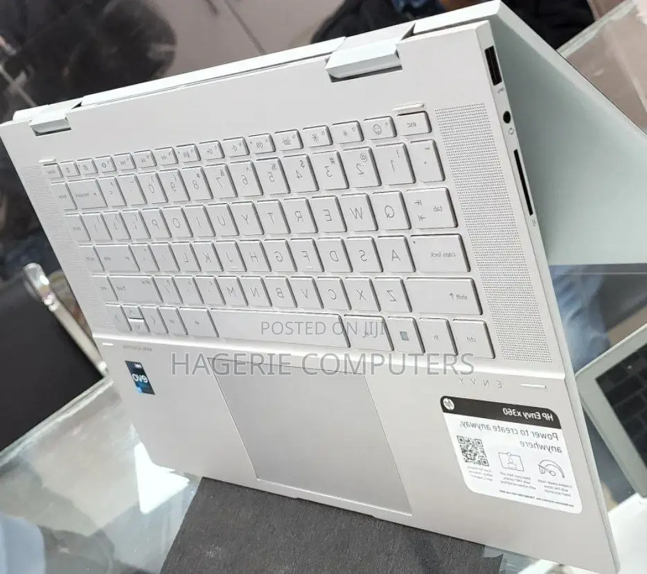 New Laptop HP Envy X360 16GB Intel Core I7 SSD 1T