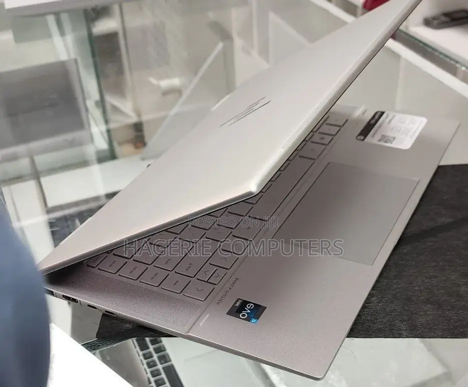 New Laptop HP Envy X360 16GB Intel Core I7 SSD 1T