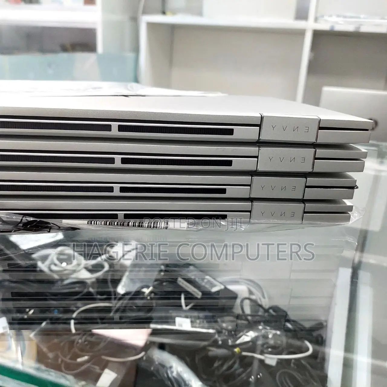 New Laptop HP Envy X360 8GB Intel Core I7 SSD 512GB