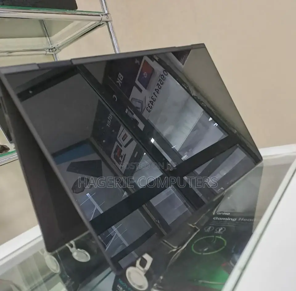 New Laptop HP Envy X360 8GB AMD Ryzen 3 SSD 512GB