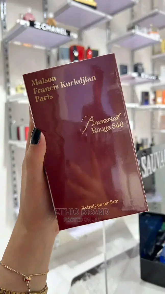 Thee Baccrat the Red One