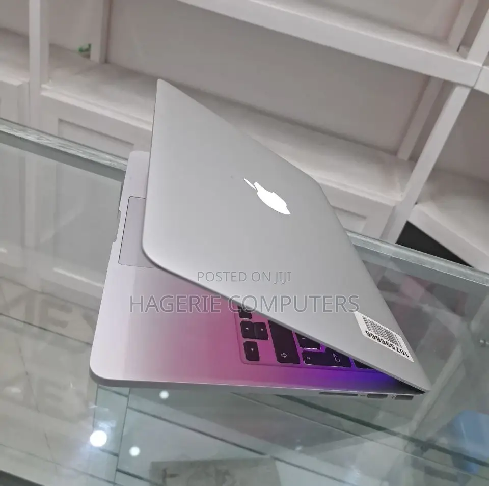 New Laptop Apple MacBook Pro 2015 16GB Intel Core I7 SSD 128GB