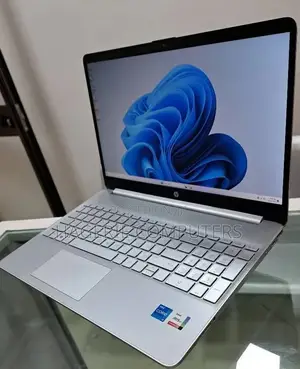 Photo - Laptop HP EliteBook 1040 G4 16GB Intel Core I5 SSD 512GB