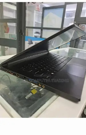 New Laptop MSI GF63 16GB Intel Core I3 SSD 512GB