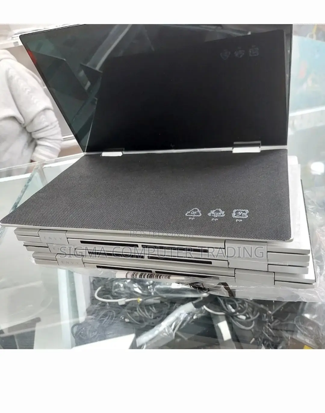 New Laptop HP Envy X360 8GB Intel Core I7 SSD 512GB