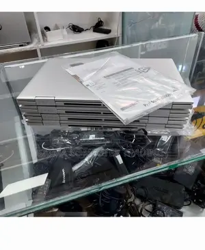 New Laptop HP Envy X360 8GB Intel Core I7 SSD 512GB