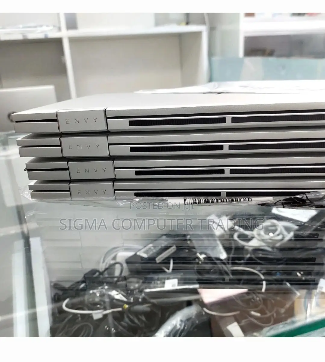 New Laptop HP Envy X360 8GB Intel Core I7 SSD 512GB