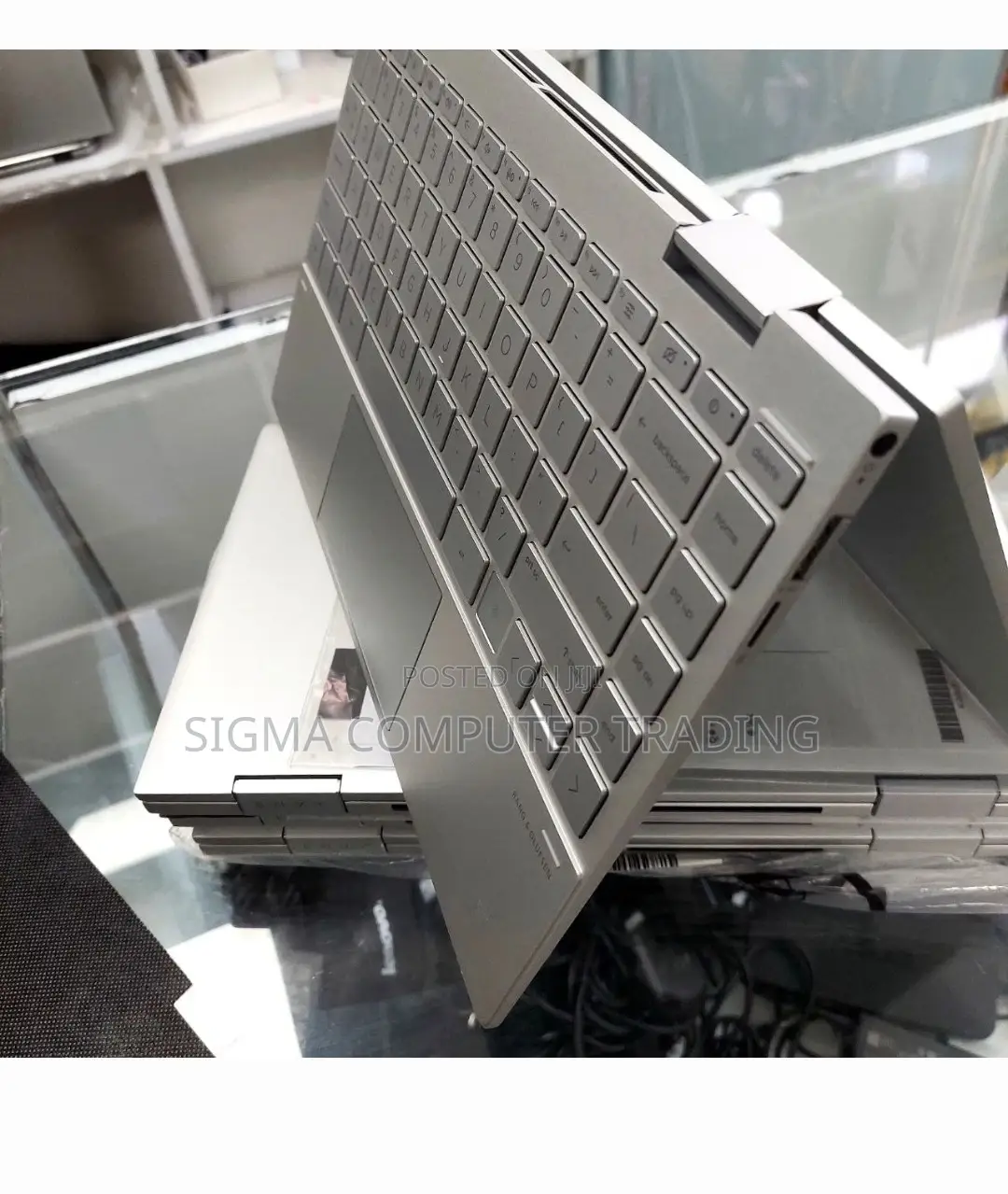 New Laptop HP Envy X360 8GB Intel Core I7 SSD 512GB