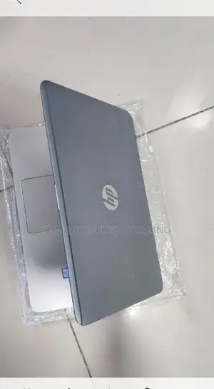 New Laptop HP EliteBook 1040 G3 16GB Intel Core I7 SSD 256GB