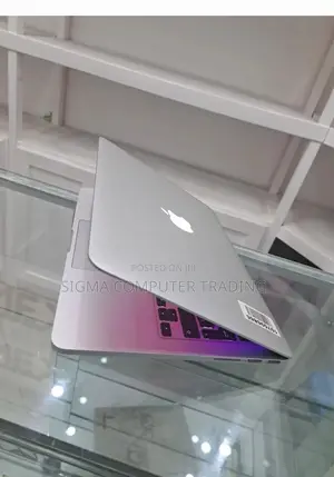 New Laptop Apple MacBook Pro 2015 16GB Intel Core I7 SSD 128GB