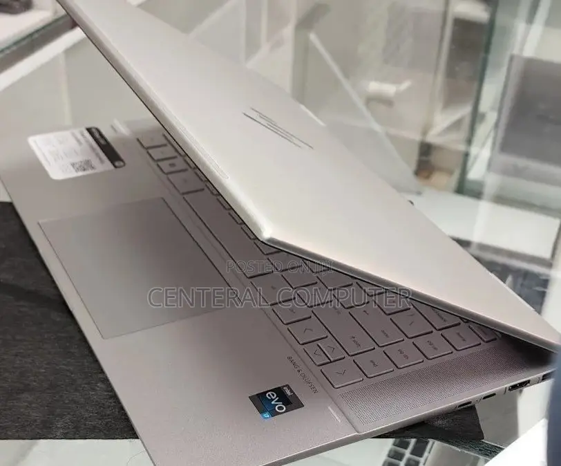 New Laptop HP EliteBook X360 1030 G4 16GB Intel Core I5 SSD 512GB