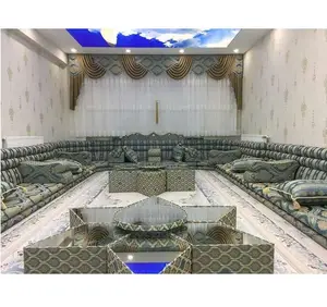 Mejles Arabia With Table