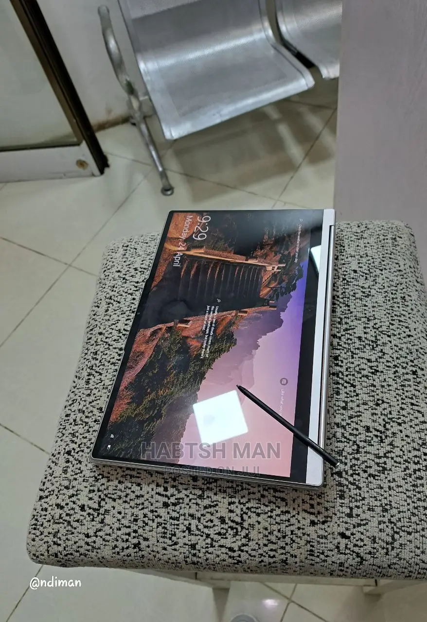 New Laptop Lenovo Yoga 910 16GB Intel Core I7 SSD 512GB