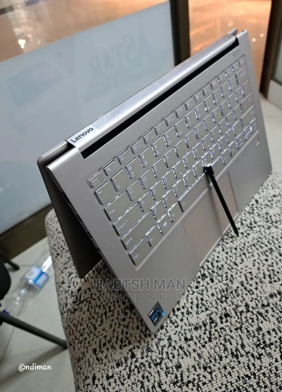 New Laptop Lenovo Yoga 910 16GB Intel Core I7 SSD 512GB