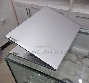 New Laptop Lenovo Ideapad 3 4GB Intel Core I5 SSD 60GB