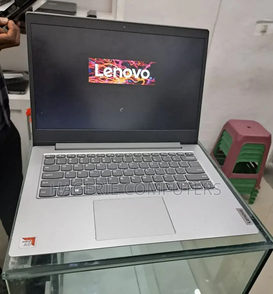 New Laptop Lenovo Ideapad 3 4GB Intel Core I5 SSD 60GB