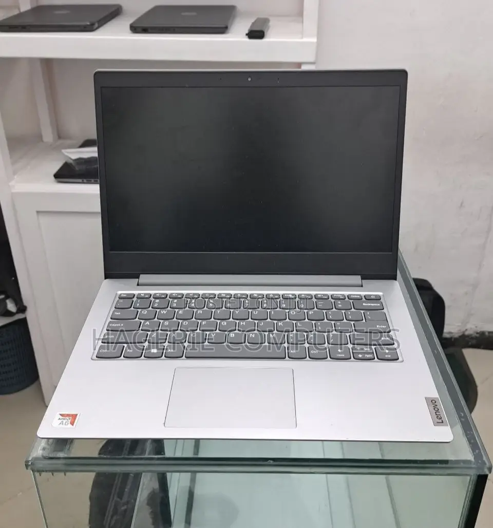 New Laptop Lenovo Ideapad 3 4GB Intel Core I5 SSD 60GB