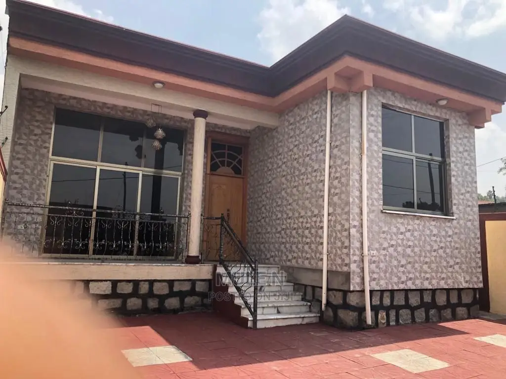 Furnished 6bdrm Villa in ወሰን Villa, Yeka for Sale