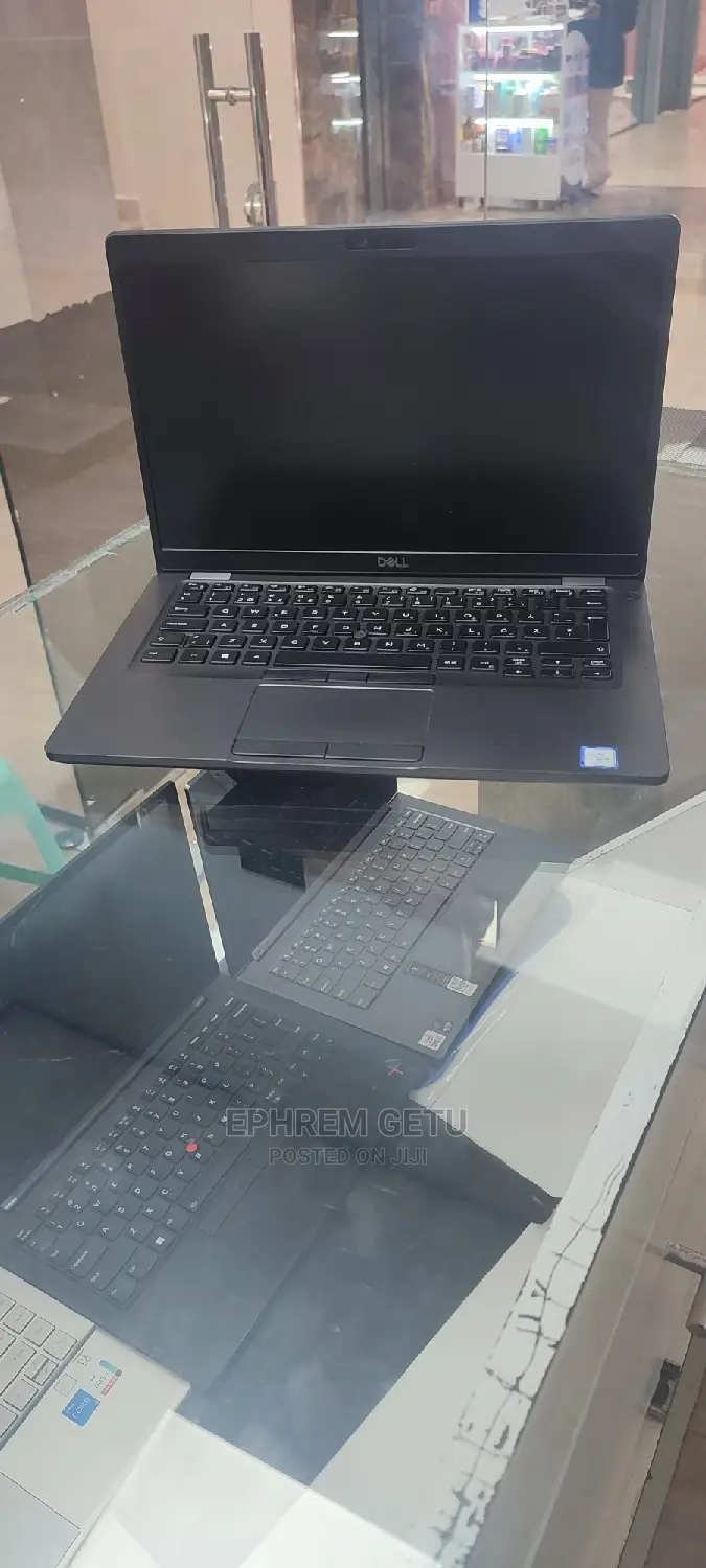 New Laptop Dell Latitude 7390 8GB Intel Core I7 SSD 256GB