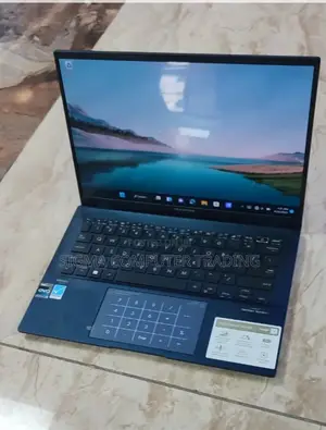 New Laptop Asus VivoBook S13 S330UN 8GB Intel Core I5 SSD 512GB