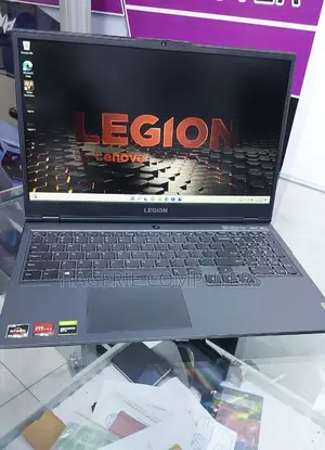 Photo - New Laptop Lenovo Legion 5 8GB AMD Ryzen 5 SSD 256GB