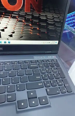 New Laptop Lenovo Legion 5 8GB AMD Ryzen 5 SSD 256GB