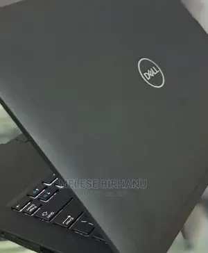 Photo - New Laptop Dell Inspiron 13 7386 8GB Intel Core I7 SSD 512GB