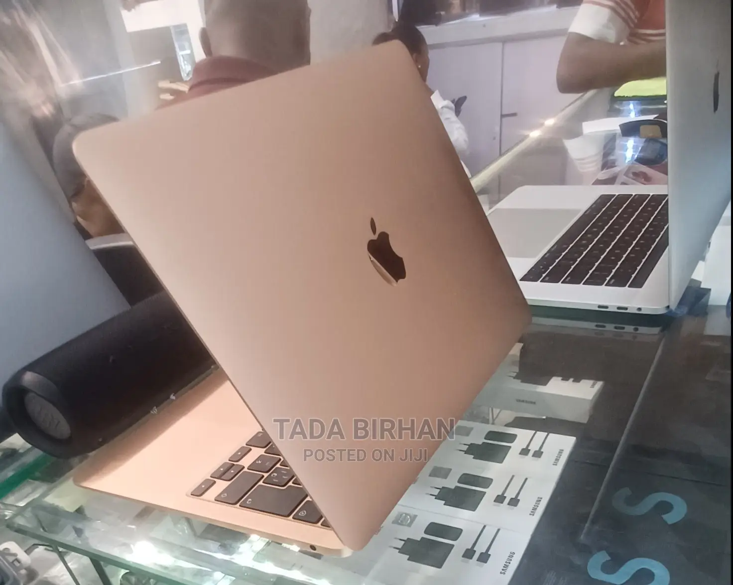 New Laptop Apple MacBook Air 2020 M1 8GB Intel Core I5 SSD 512GB