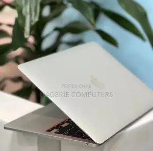 Laptop Apple MacBook Pro 2020 8GB Apple M1 SSD 512GB