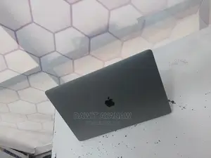 New Laptop Apple MacBook Pro 2019 32GB Intel Core I7 SSD 512GB