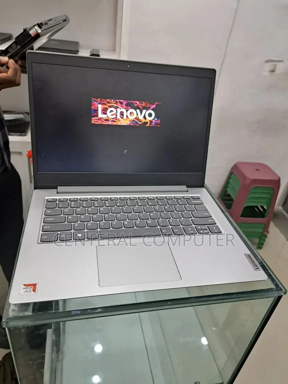 New Laptop Lenovo Ideapad 3 4GB Intel Core I3 SSD 60GB