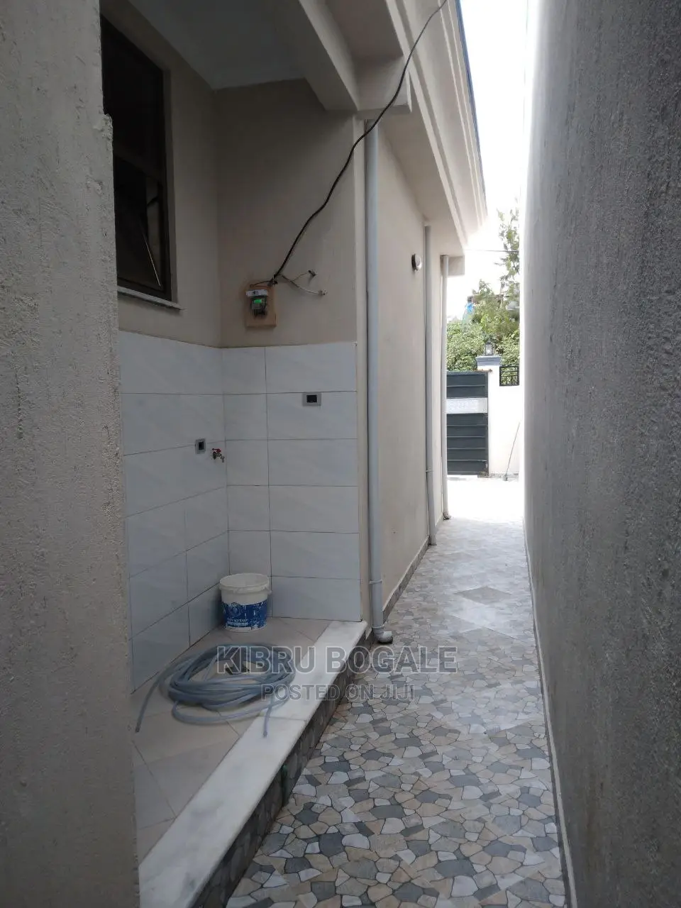 3bdrm Villa in Samit, Bole for Sale