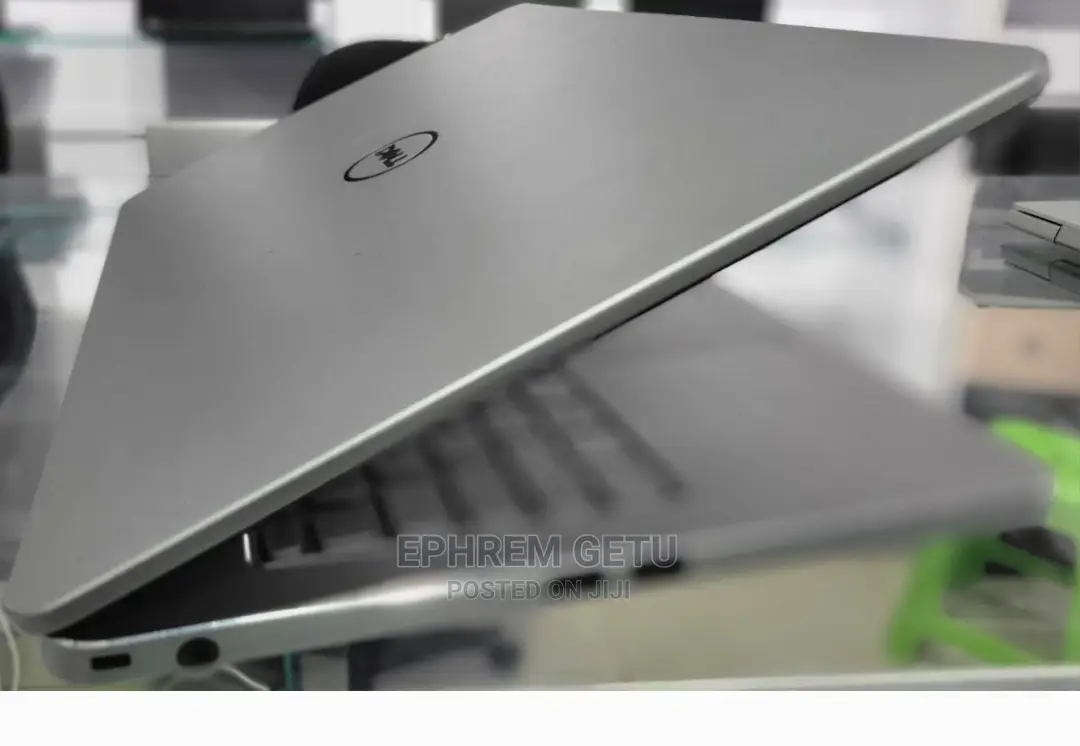 New Laptop Dell Inspiron 15 8GB Intel Core I7 HDD+SSD 512GB