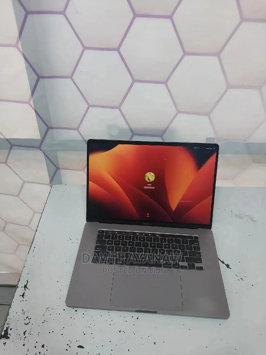 New Laptop Apple MacBook Pro 2019 32GB Intel Core I7 SSD 512GB
