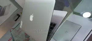 New Laptop Apple MacBook Air 2015 16GB Intel Core I7 SSD 128GB