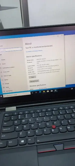 Photo - New Laptop Lenovo ThinkPad Yoga 370 8GB Intel Core I5 SSD 512GB