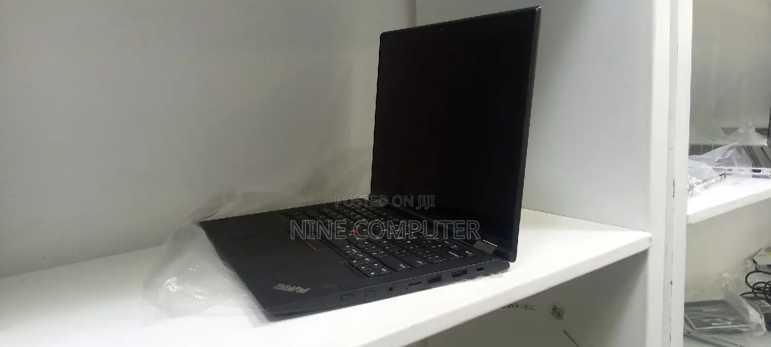 New Laptop Lenovo ThinkPad Yoga 370 8GB Intel Core I5 SSD 512GB